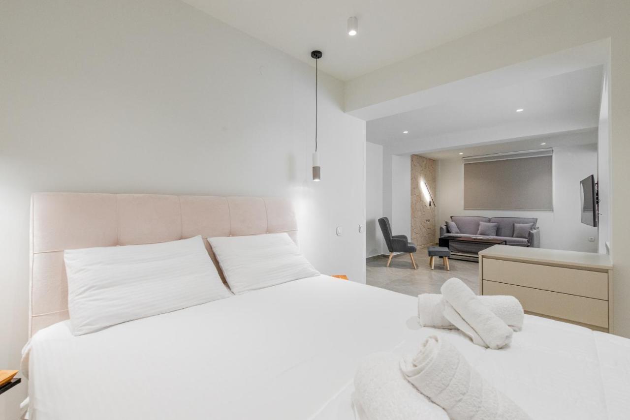 Gemela Allstarboutique In Aegina A Ngoại thất bức ảnh